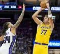 Luka Doncic Gemilang, JJ Redick Berikan Pujian Tinggi