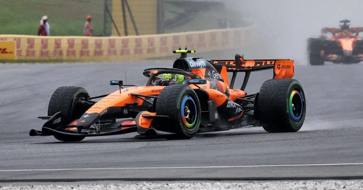 McLaren Akui Salah Arahkan Norris di GP Bahrain Kacau - sumber: (racingnews365)