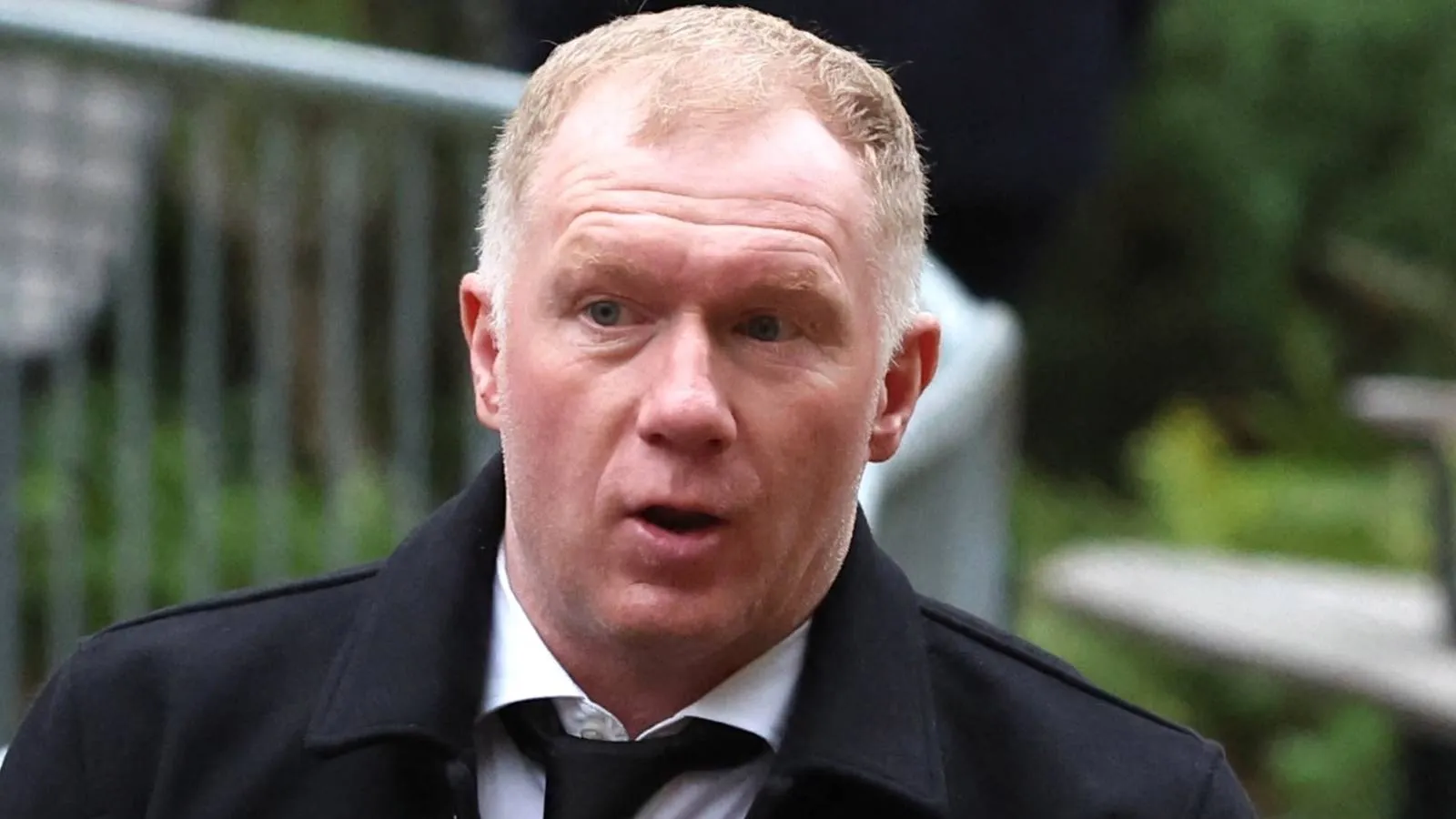 Paul Scholes Kritik Usulan Hukuman Martin Keown untuk Man City - sumber: (givemesport)