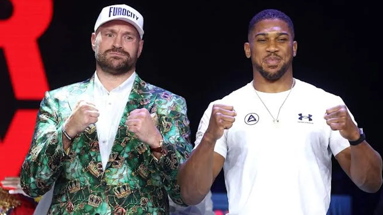 Pindah Dukungan, Johnny Nelson Kini Jagokan Tyson Fury Tumbangkan Joshua