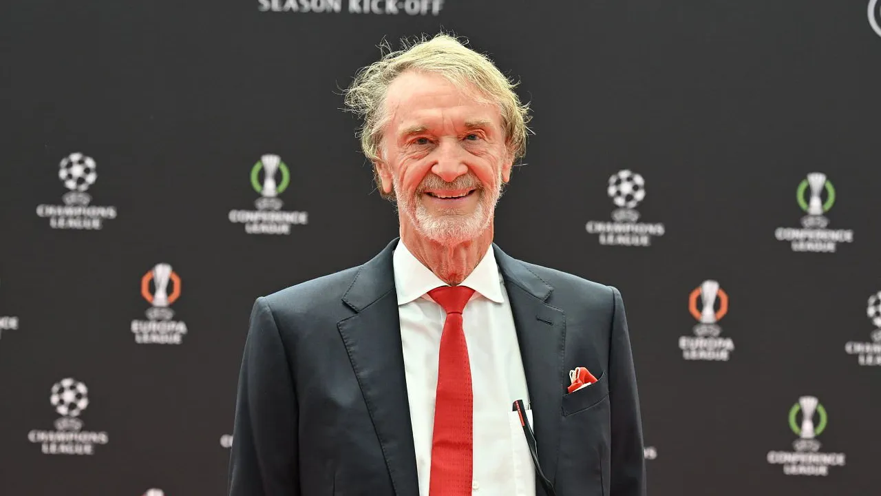 Sir Jim Ratcliffe Siap Turun Tangan Pertahankan JJ Gabriel di MU