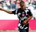 Timothy Chandler Terbuka untuk Perpanjang Kontrak di Eintracht Frankfurt
