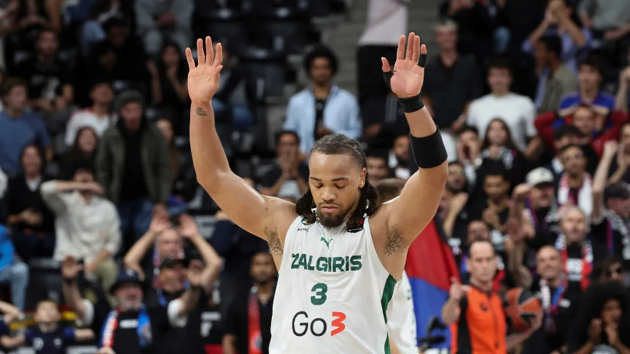 Zalgiris Kaunas Umumkan Sanksi untuk Carsen Edwards