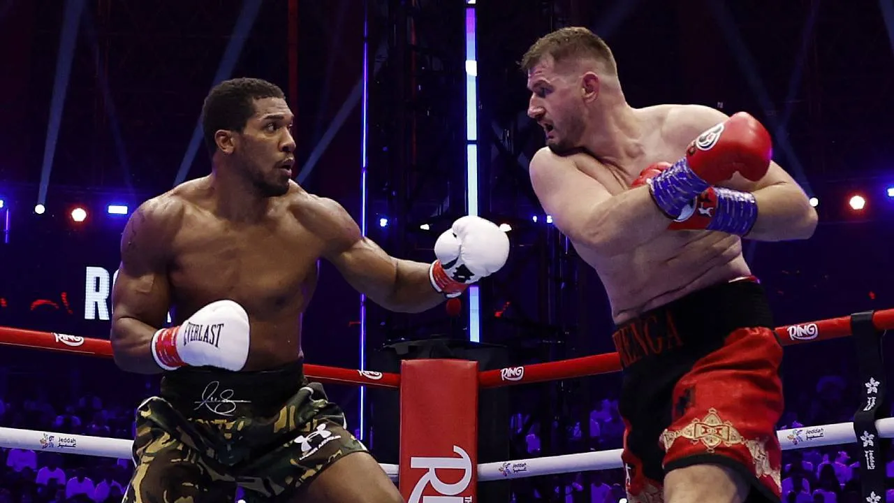 Duel melawan Prenga juga menjadi bagian penting dalam proses pemulihan Anthony Joshua setelah kecelakaan mobil pada Desember yang menewaskan dua sahabat terdekatnya. (Foto: Fight TV)