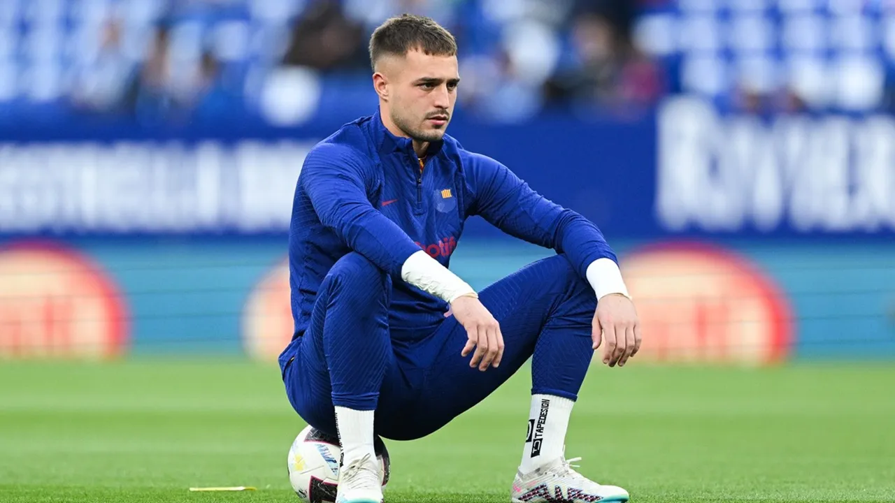 Arnau Tenas Masih Bermimpi Kembali Perkuat Barcelona