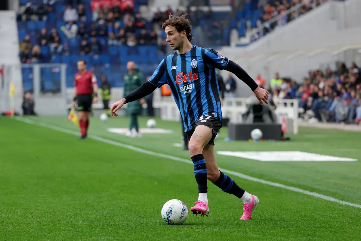 Juventus Incar Bernasconi, Juan Cabal Siap Dilepas Januari Ini - sumber: (footballitalia)