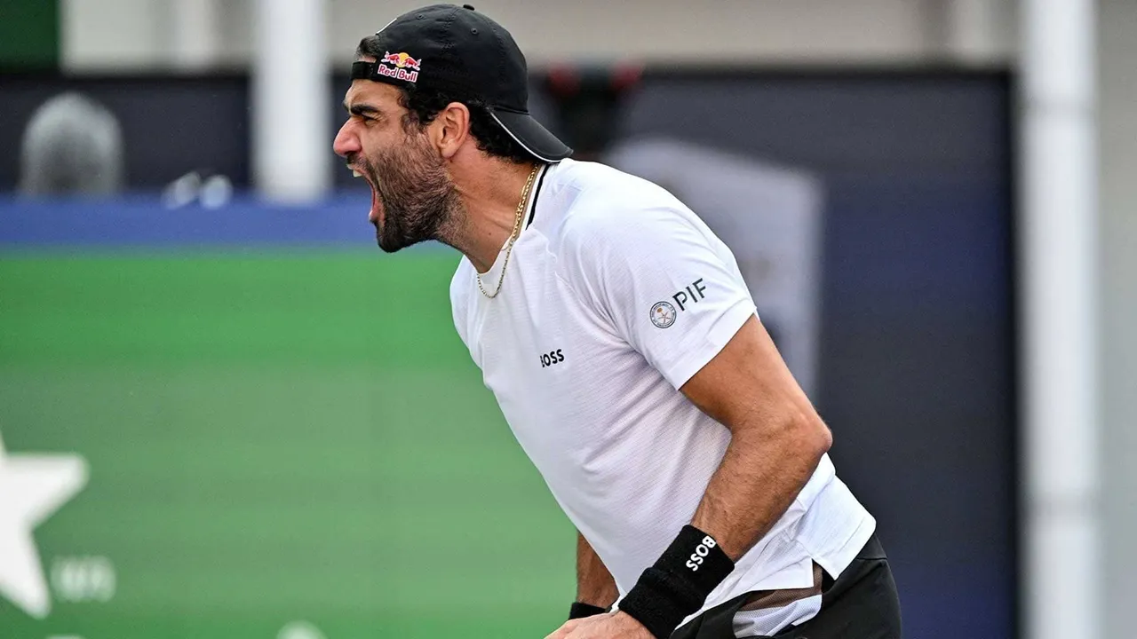 Matteo Berrettini Selamat Dari Kekalahan Menyedihkan Di Shanghai