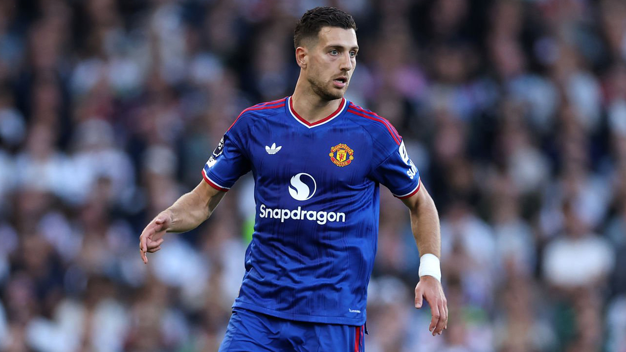 MU Buka Peluang Lepas Diogo Dalot di Bursa Transfer Januari
