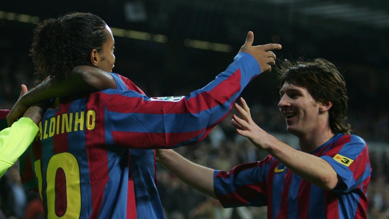 Ronaldinho Mengenang Masa-masa Awal Messi di Barcelona