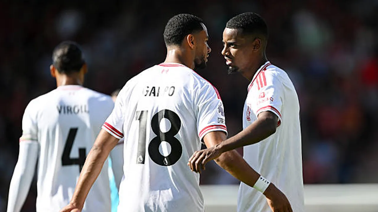 Alexander Isak dan Cody Gakpo Diragukan Tampil Lawan Manchester City