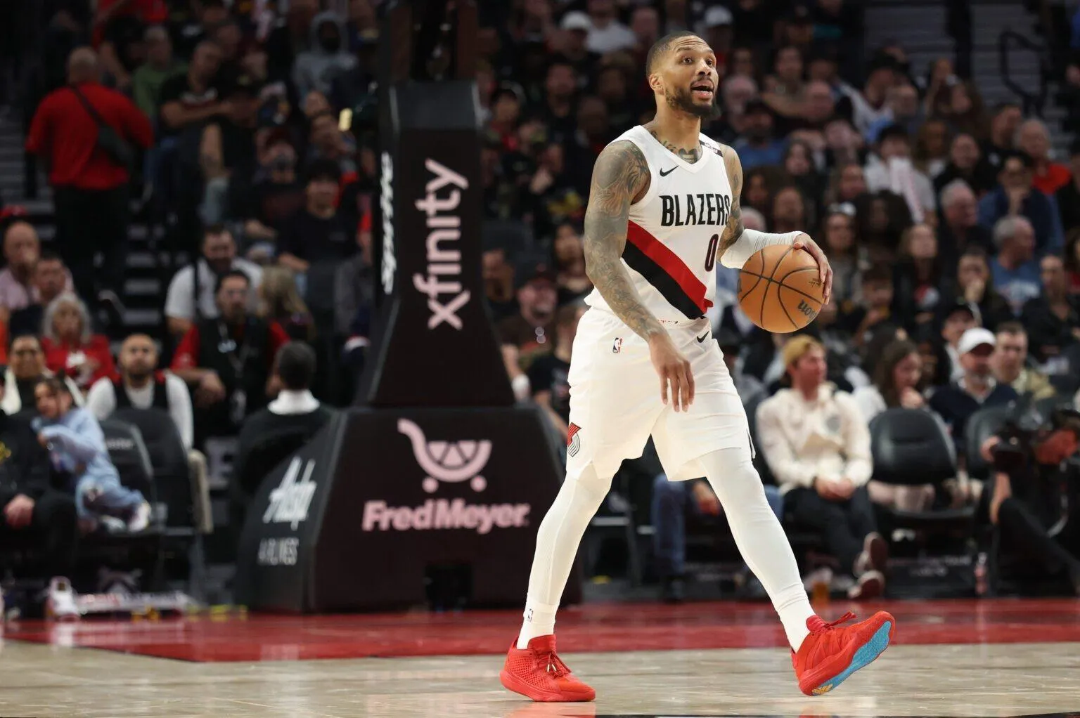 Damian Lillard Bidik Rekor Tripoin Keempat di NBA All-Star - sumber: (mainbasket)