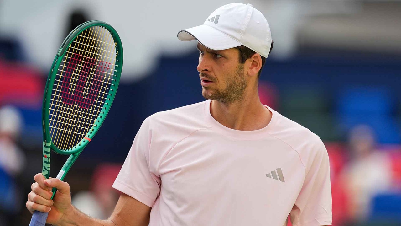 Hubert Hurkacz Siap Tantang Novak Djokovic Di Shanghai
