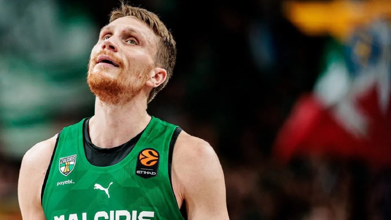 Marius Grigonis berharap timnya konsisten ketika berhadapan dengan FC Barcelona.