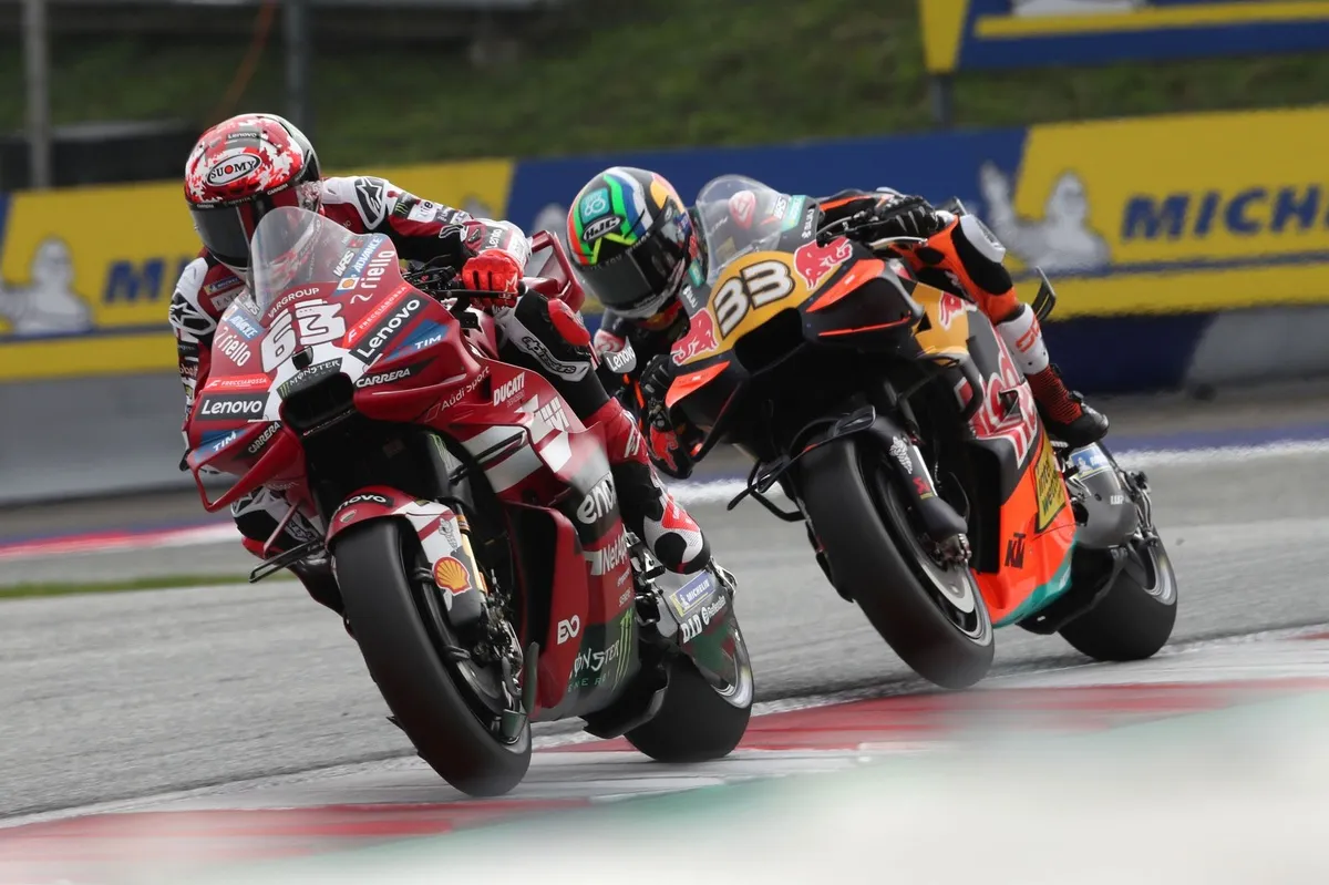 Pembalap MotoGP Terpecah Soal Format Akhir Pekan 2027 - sumber: (motorsport)