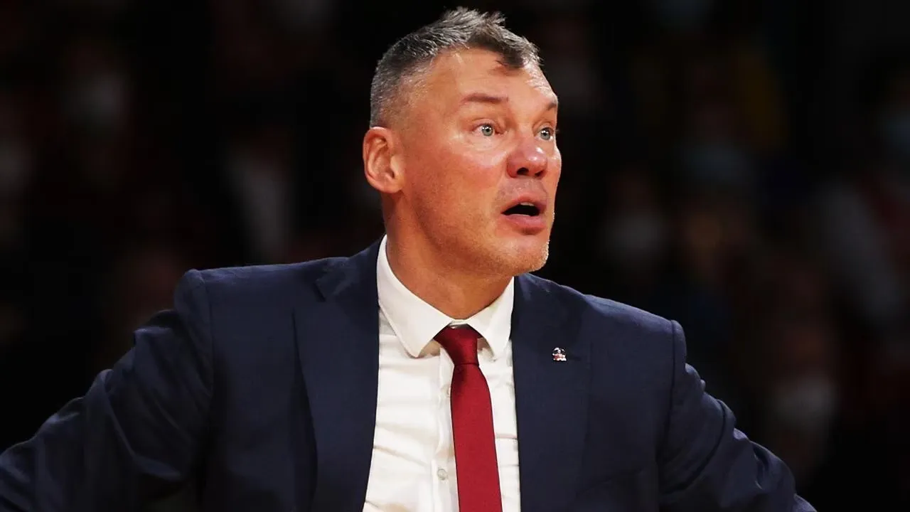 Sarunas Jasikevicius persiapkan timnya hadapi laga berat di markas Panathinaikos.