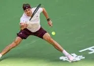 Alexander Zverev Terjatuh, Tapi Tetap Melaju Di Shanghai