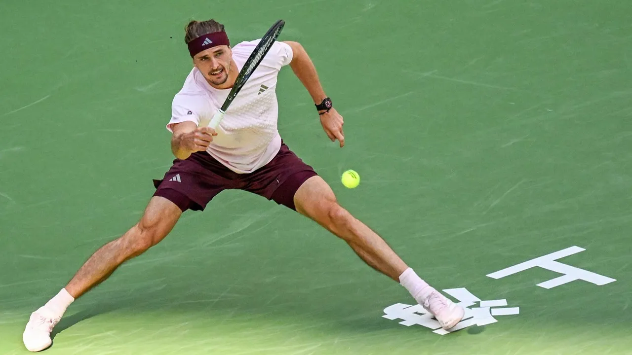 Alexander Zverev Terjatuh, Tapi Tetap Melangkah Di Shanghai