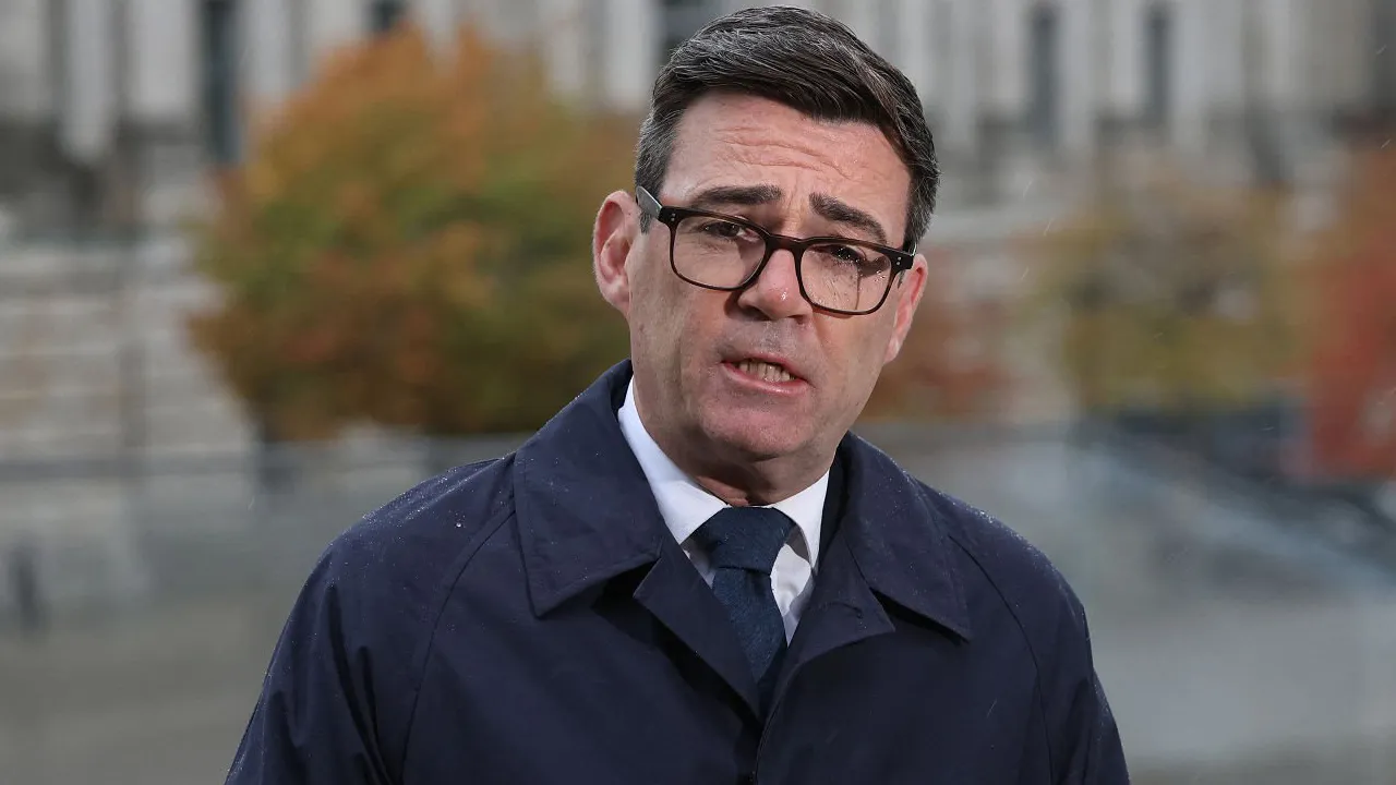 Andy Burnham Disorot Usai Komentar Soal City, Ini Klarifikasi Terbarunya