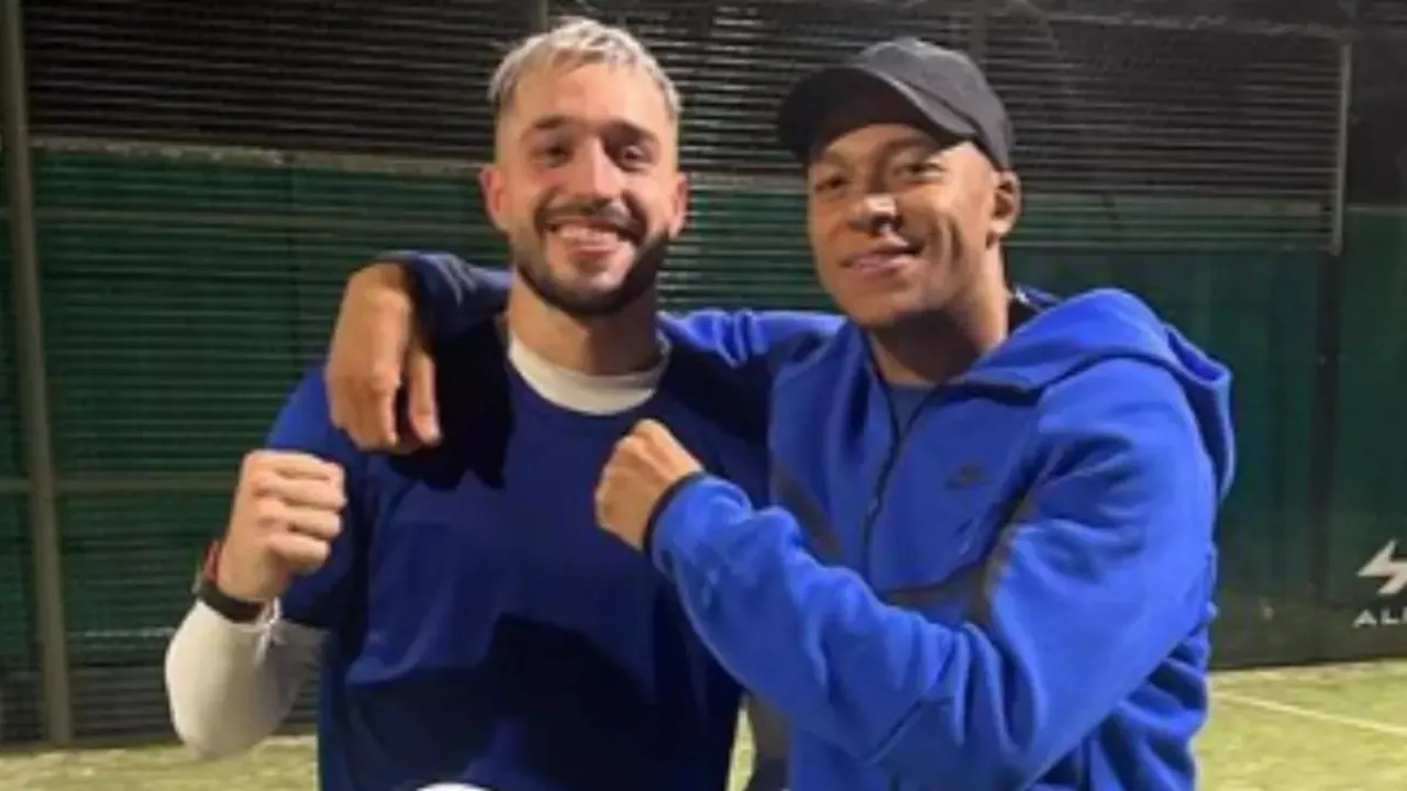 Arnau Tenas Sebut Kylian Mbappe Adalah Salah Satu Teman Terbaik