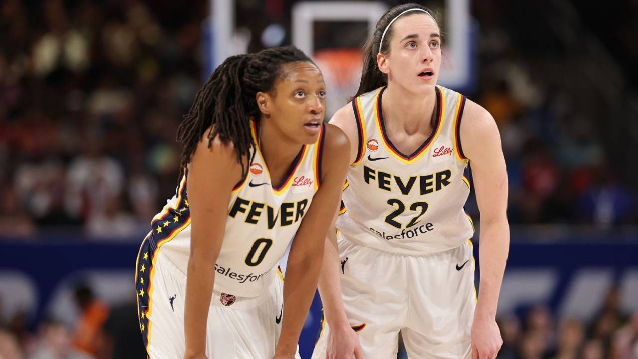 Caitlin Clark Kecam Ujaran Kebencian terhadap Rekan Setim Kelsey Mitchell