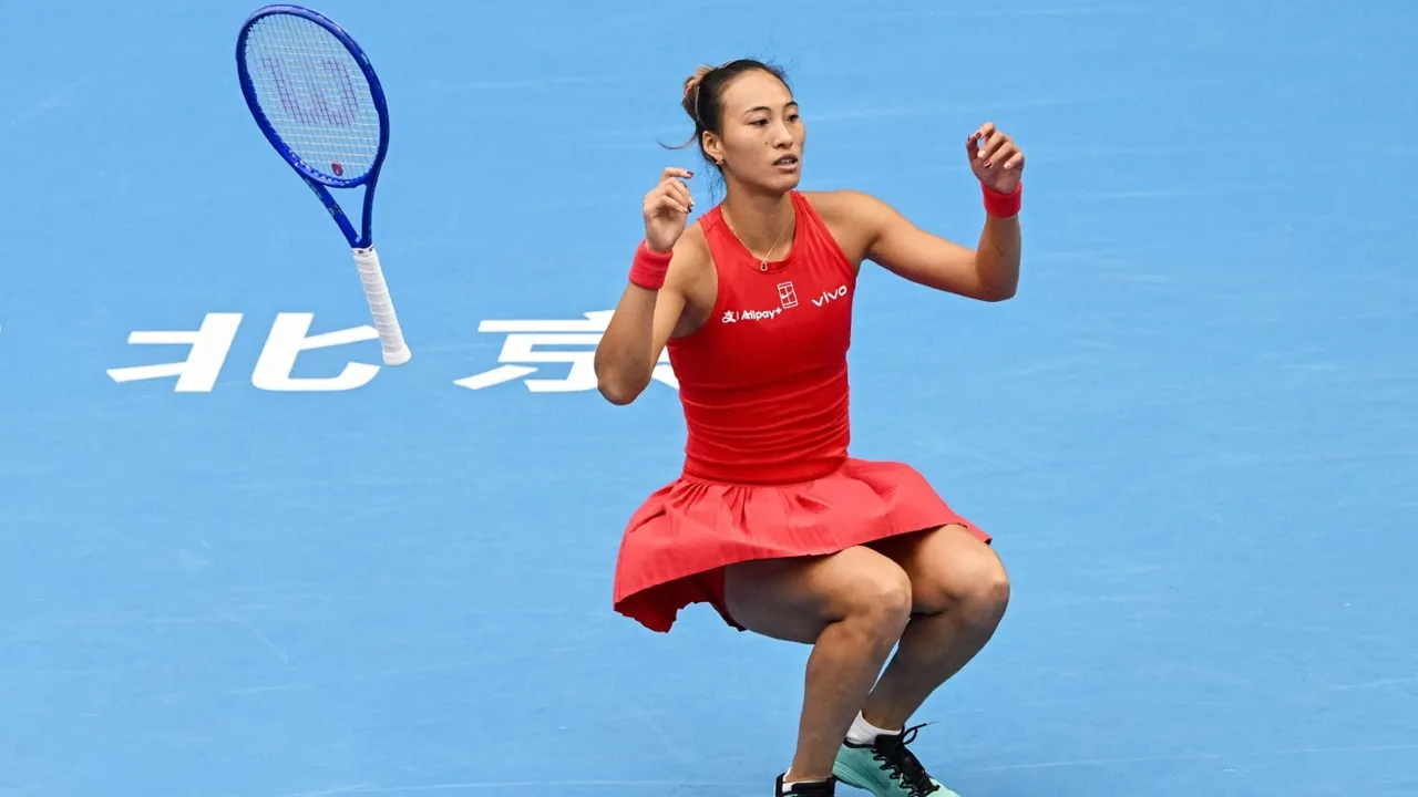 Benamkan Elina Svitolina, Zheng Qinwen Jadi Semifinalis Di Beijing