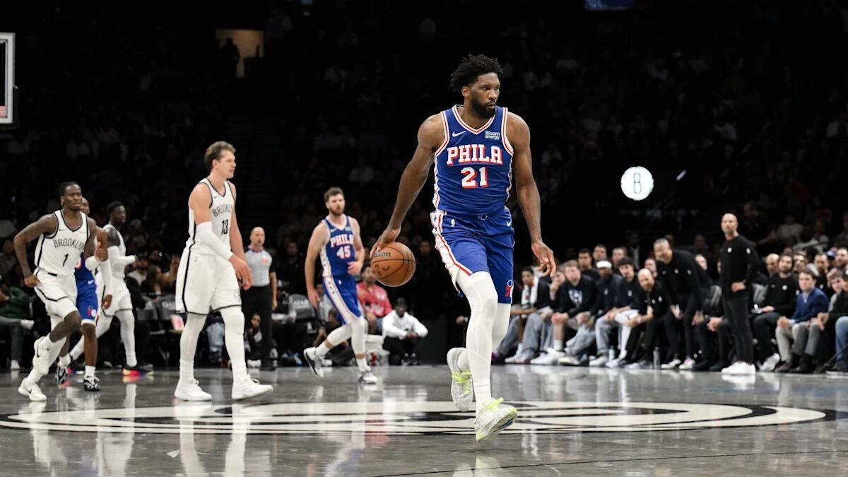 Embiid Sanggah Isu Dimarahi LeBron James di Sixers