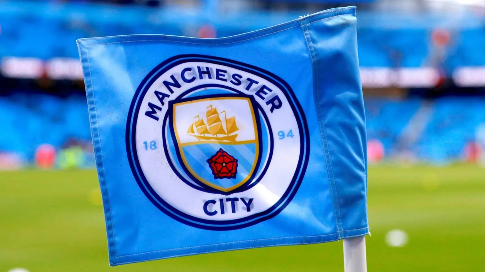 Fans Manchester City Geram Tuding Premier League Lakukan Provokasi di Media Sosial - sumber: (givemesport)