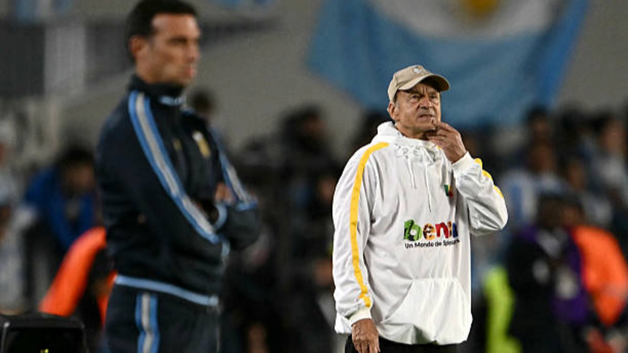 Gernot Rohr Kecewa Pemainnya Dilarang Tukar Jersey dengan Skuad Argentina