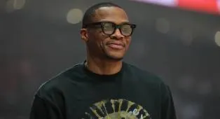 Los Angeles Hargai Kontribusi Russell Westbrook di NBA