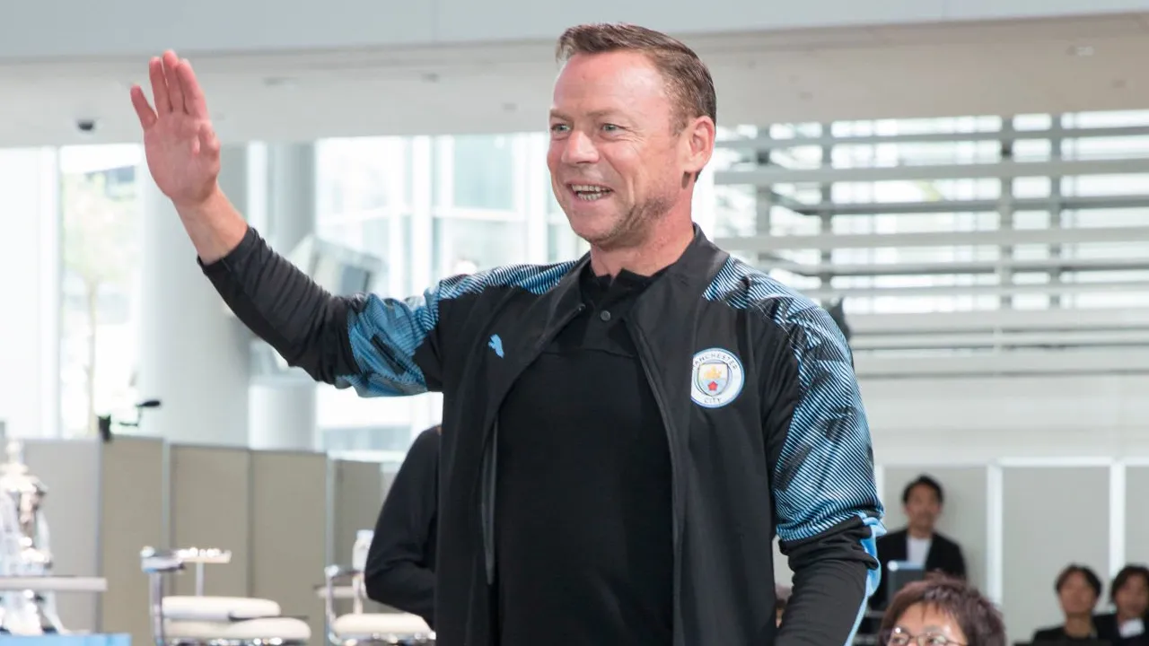Paul Dickov.