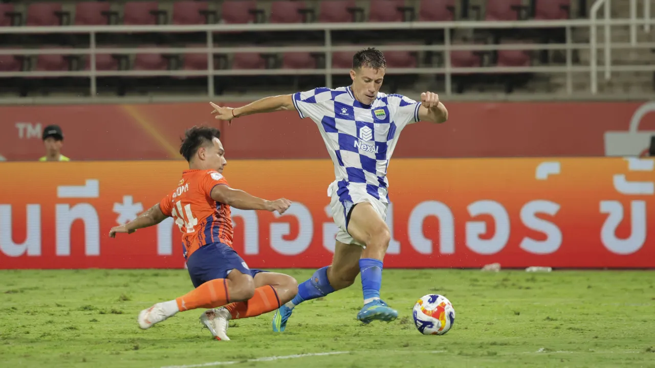 Persib remontada kontra Port FC dengan skor 3-1