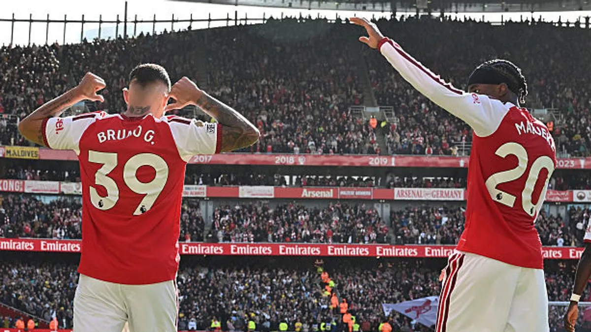 Arsenal Kalahkan Leeds, Guimaraes Cetak Dua Assist - sumber: (footballlondon)