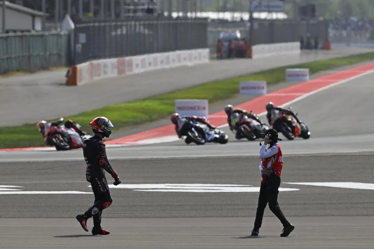 Bezzecchi: Fernandez Tak Perlu Marah Usai Insiden Mandalika - sumber: (motorsport)