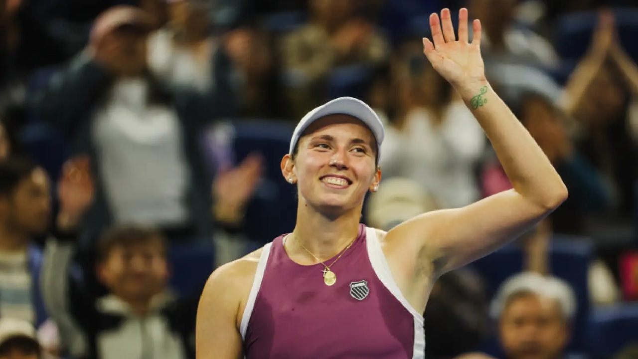 Elise Mertens Jinakkan Iga Swiatek Di Beijing