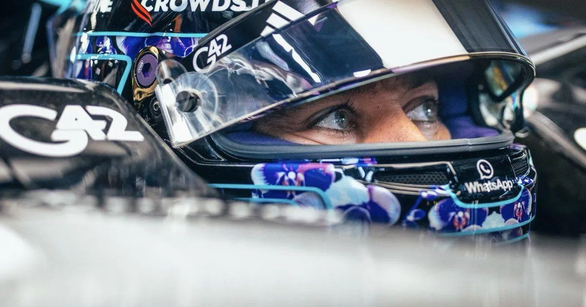 George Russell Soroti Masalah Upgrade Mercedes di F1 - sumber: (racingnews365)
