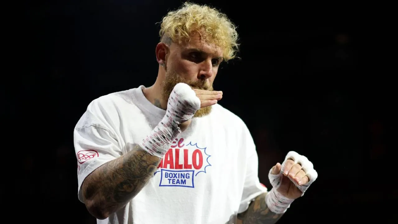 Pada April lalu, Jake Paul mengatakan dirinya telah kembali menjalani latihan ringan, tetapi belum mendapat izin untuk berlatih tanding. (Foto: Fight TV)
