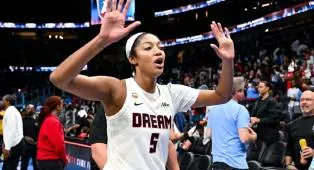 Lolos Final WNBA, Angel Reese Teringat Perjuangan Sang Ibu