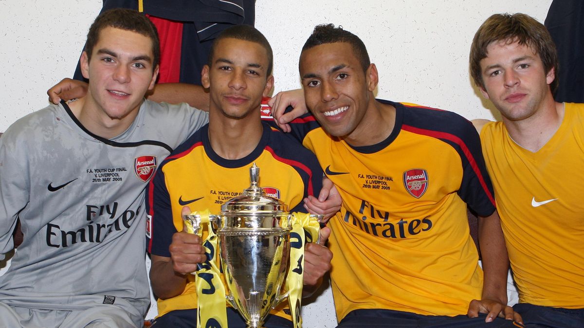 Mantan Kapten Arsenal Menyesali Keputusan Hengkang
