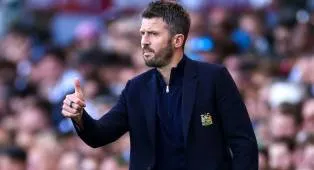 Michael Carrick Desak Skandal Keuangan Man City Segera Tuntas