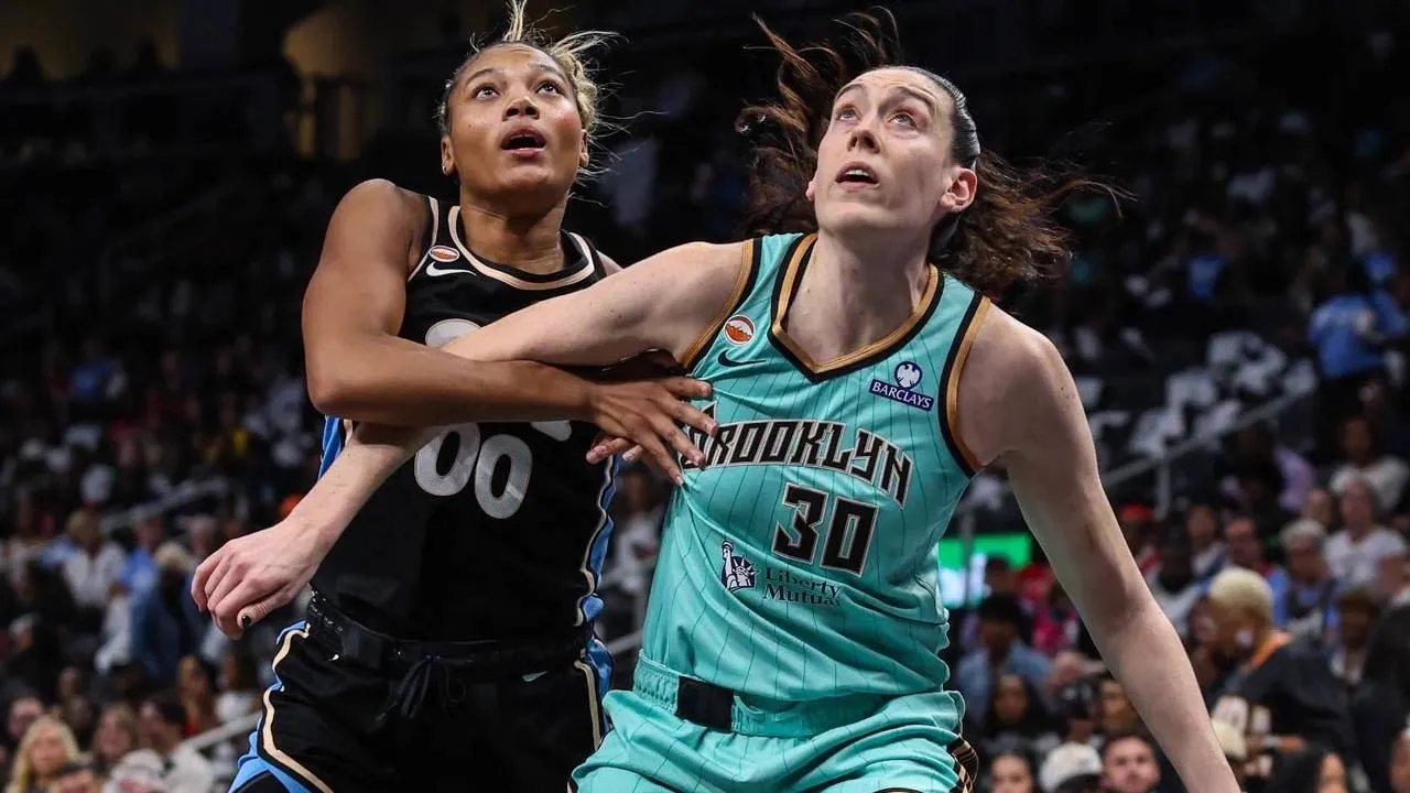 Mengalahkan Atlanta Dream sekali saja menjadi pekerjaan sulit bagi New York Liberty yang belum pernah menundukkan lawannya itu sejak 11 Juni. (Foto: AP)