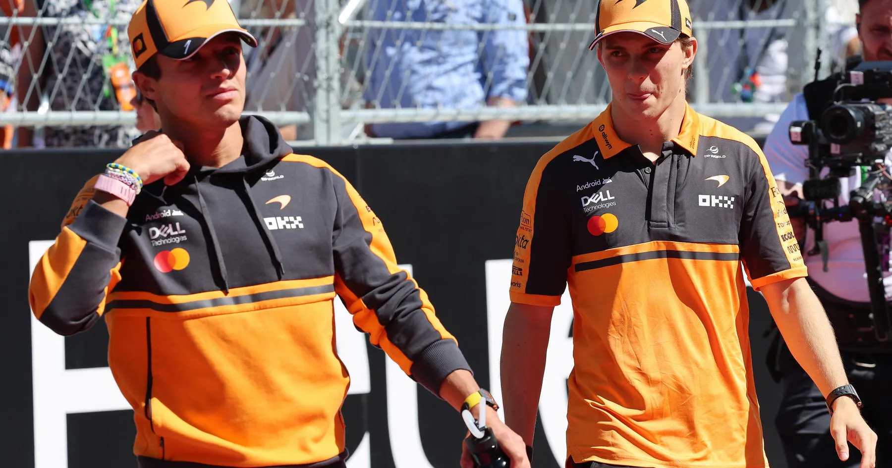 Norris dan Piastri Bungkam Usai Tabrakan McLaren Terbaru - sumber: (racingnews365)
