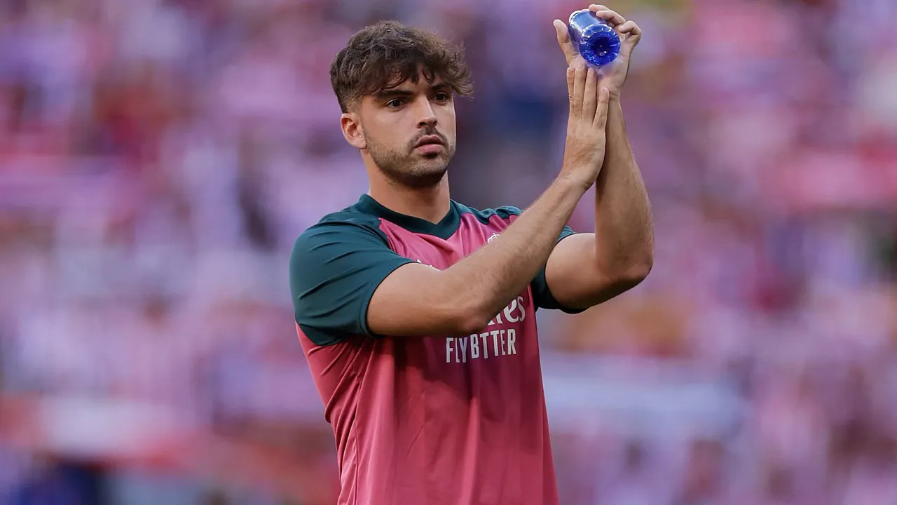 Real Madrid Buka Peluang Lepas Raul Asencio di Musim Panas 2027