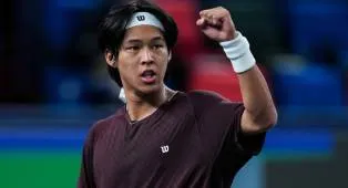 Taklukkan Lorenzo Musetti, Zhou Yi Torehkan Sejarah Di Shanghai