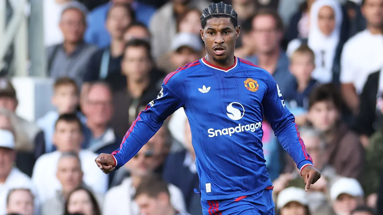 Teddy Sheringham Komentari Performa Buruk Marcus Rashford di MU