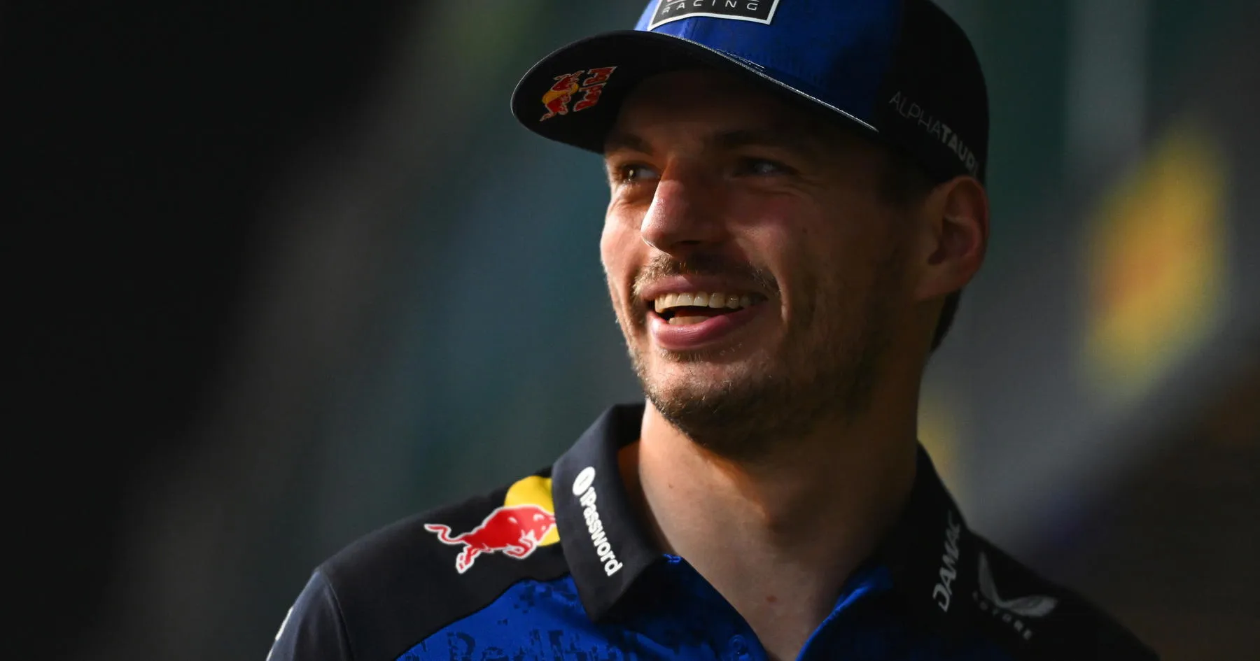 Verstappen Raih Pole Sensasional di Sprint F1 Singapura 2026 - sumber: (racingnews365)