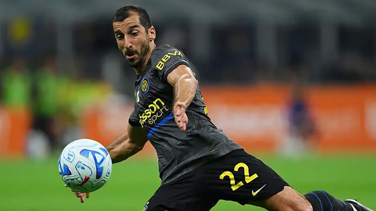 Chivu Ungkap Alasan Minta Inter Pertahankan Henrikh Mkhitaryan