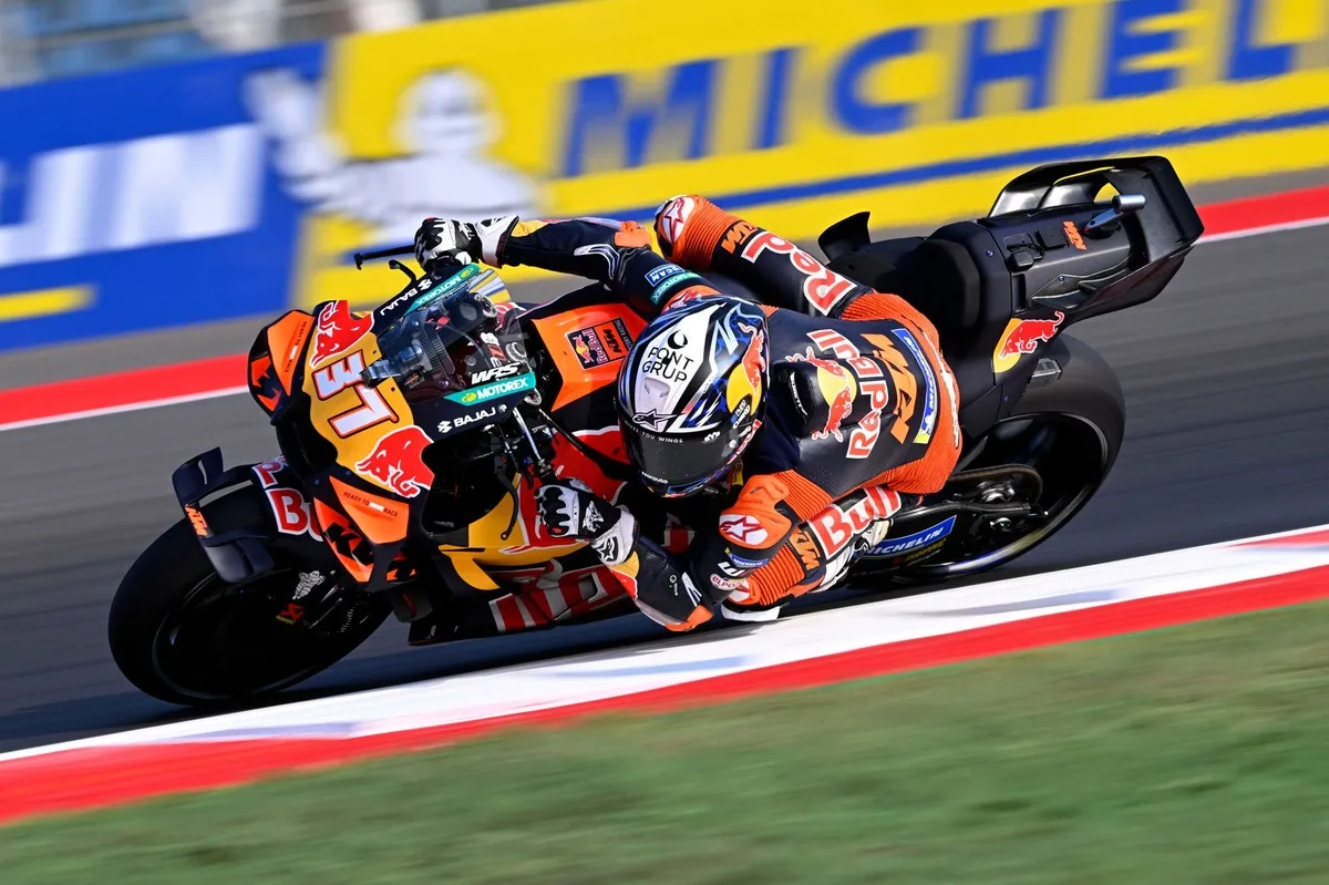 Pedro Acosta Kritik Aturan Tekanan Ban MotoGP - sumber: (motorsport)