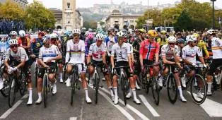 Remco Evenepoel Pimpin Protes Keselamatan di Balapan Tour de Lombardy