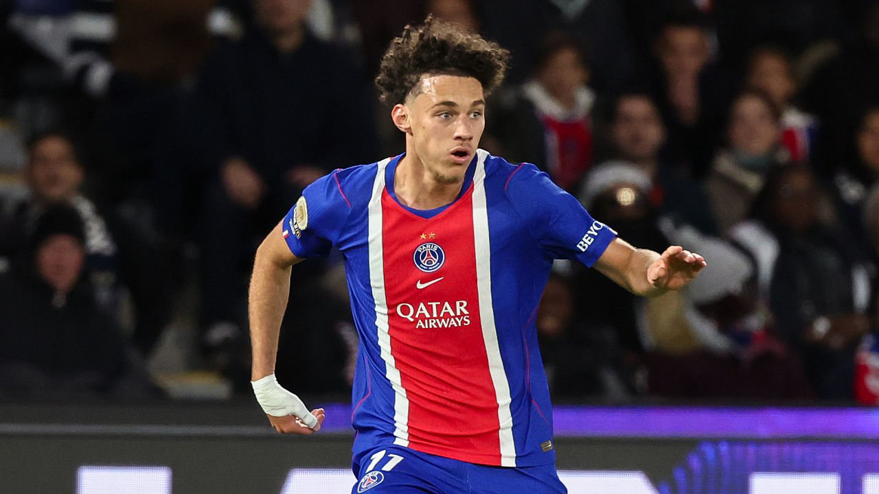 Bahagianya Maghnes Akliouche Cetak Gol Perdana Bagi PSG