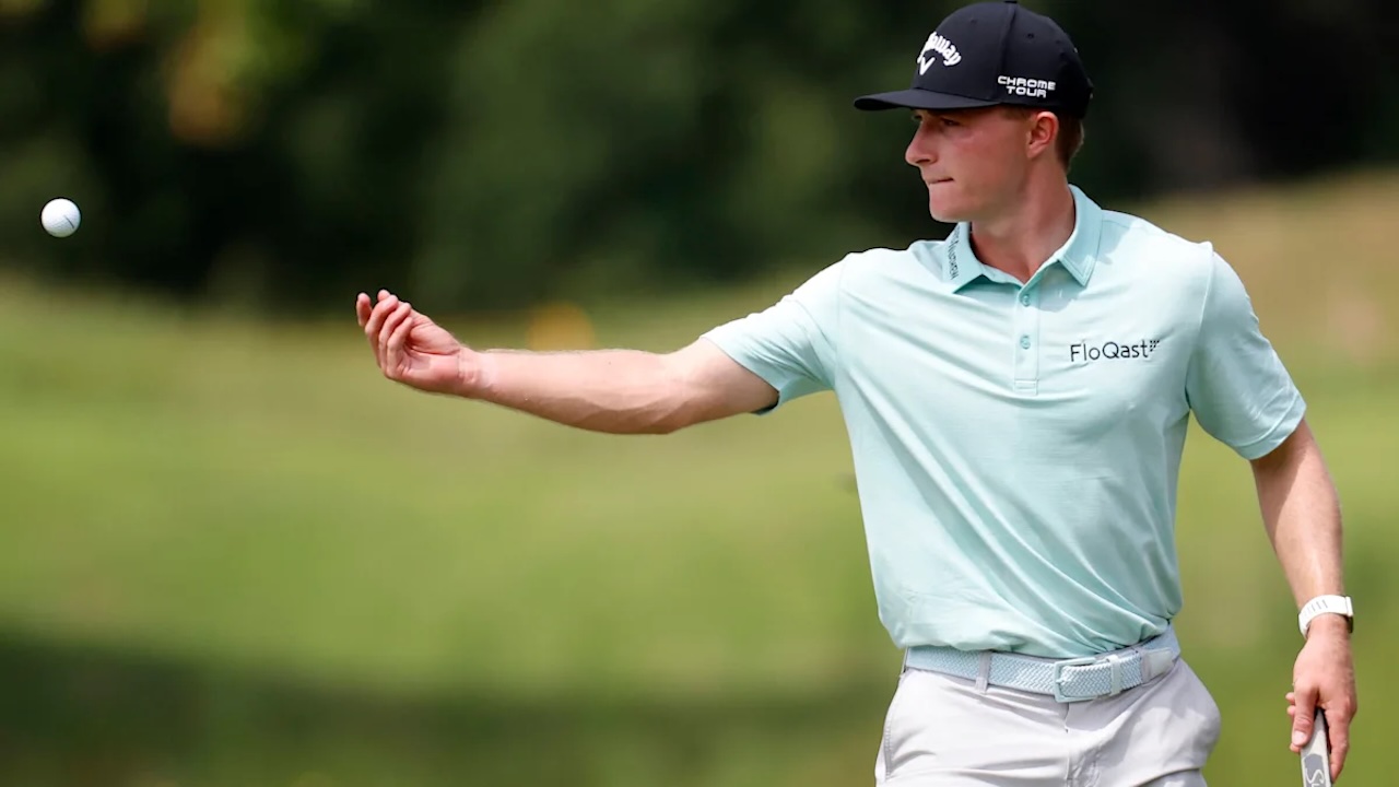Baru Berusia 19 Tahun, Blades Brown Sukses Amankan Kartu PGA Tour 2027